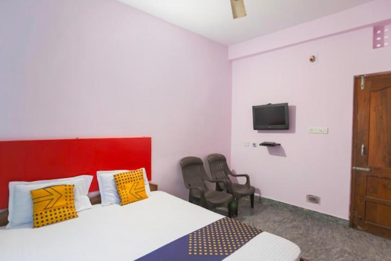 Hotel Alaka Puri Dış mekan fotoğraf